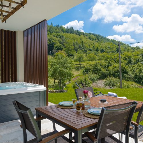 apartma savna jacuzzi zunaj brkini slovenia izlet (22)