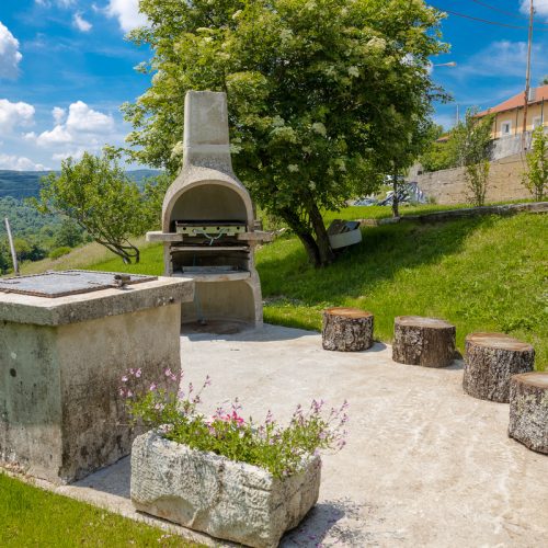 apartmaji slovenia nature brkinka jacuzzi savna brkini (8)