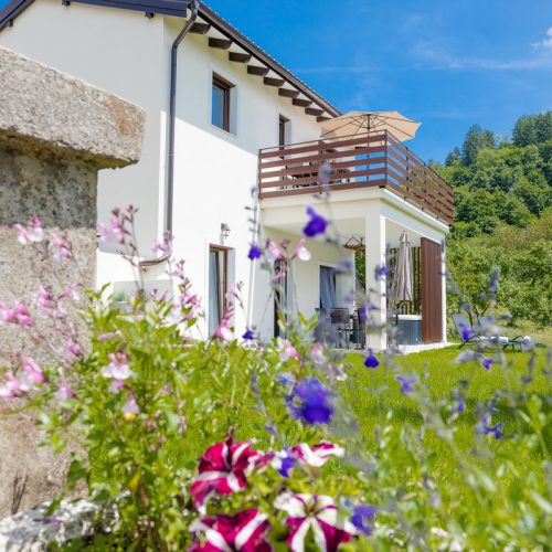 apartmaji slovenia nature brkinka jacuzzi savna brkini (9)